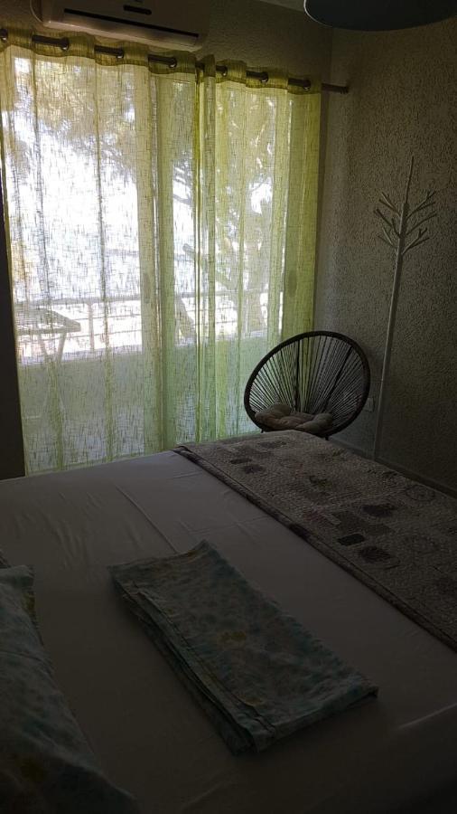 Mali i Robit Beachfront Apartment Golem  Esterno foto